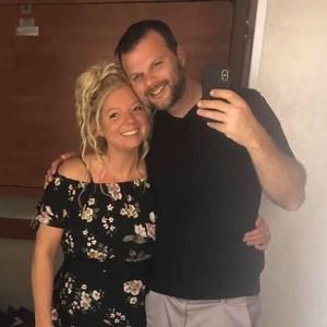 Meet your Posher, Leash